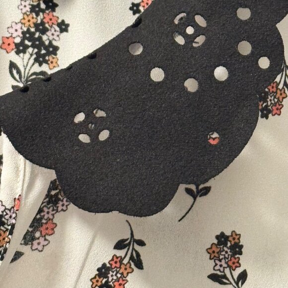 Lauren Conrad Floral Sleeveless Blouse With Scalloped Collar & Tie Neck Sz XL - Picture 6 of 12